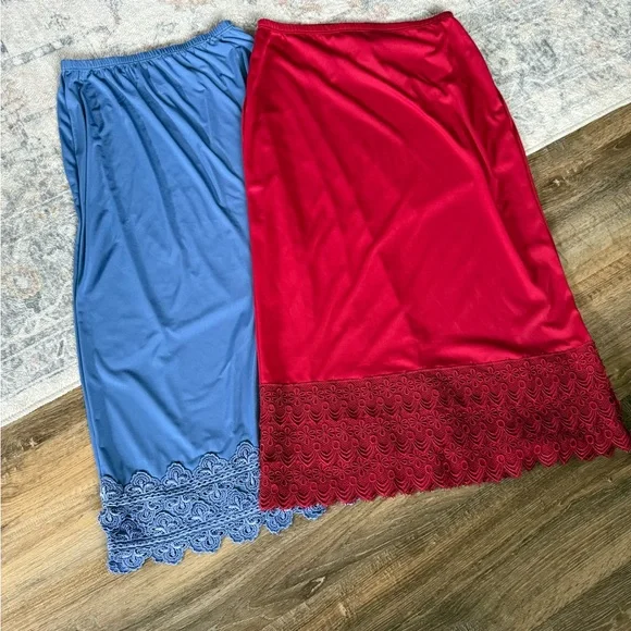 Elegant Red and Blue Lace Trim Skirt Set - Picture 1 of 4